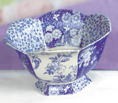 Bowl with Foot